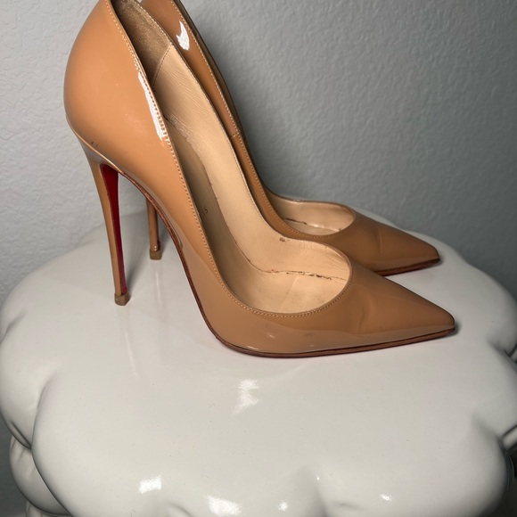 Christian Louboutin So Kate Patent Pointed Toe Pumps - Picture 3 of 15